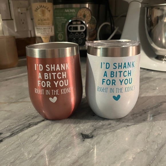 Sassy wine cups - Picture 1 of 1